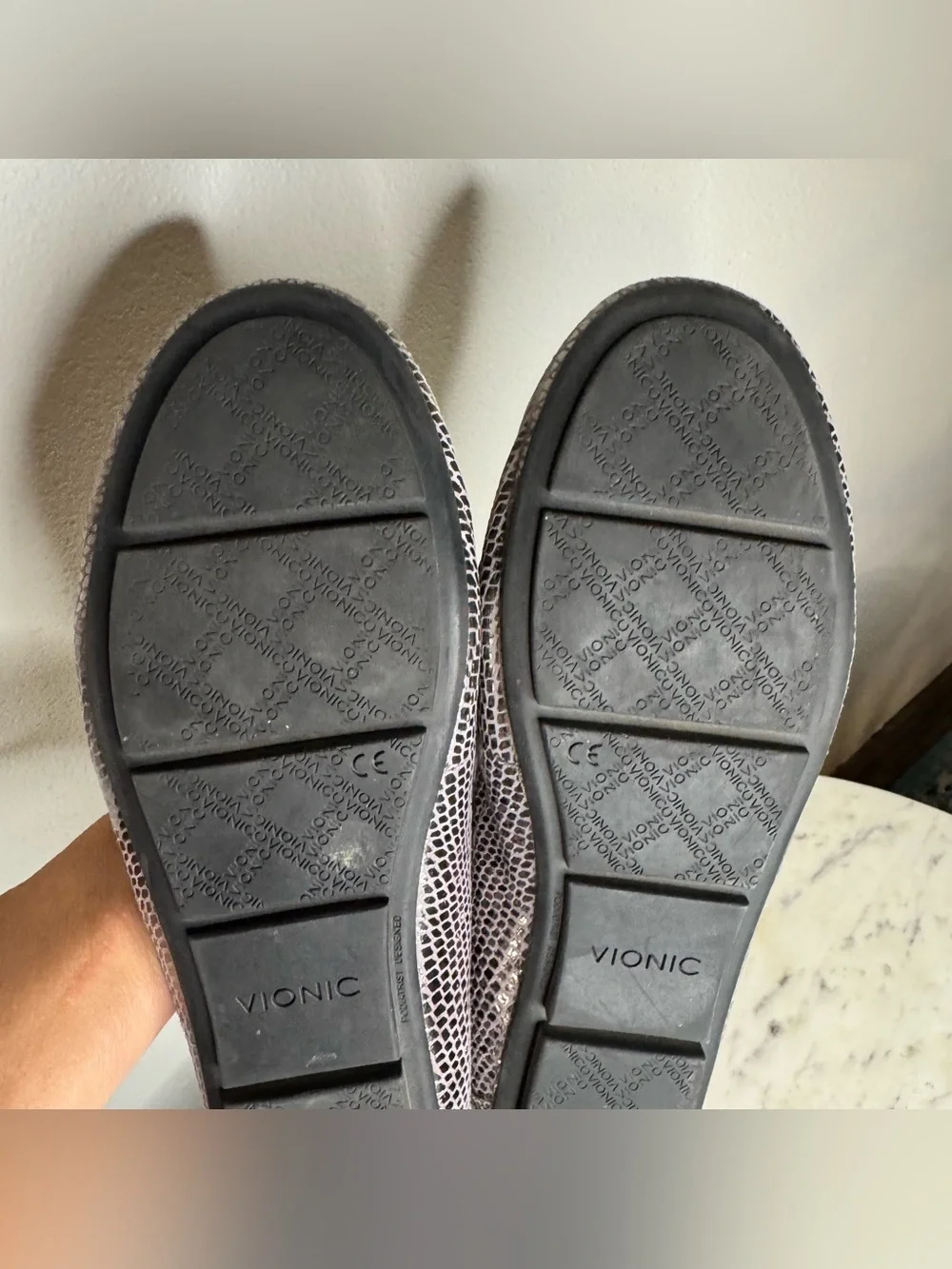 Vionic laurun loafers