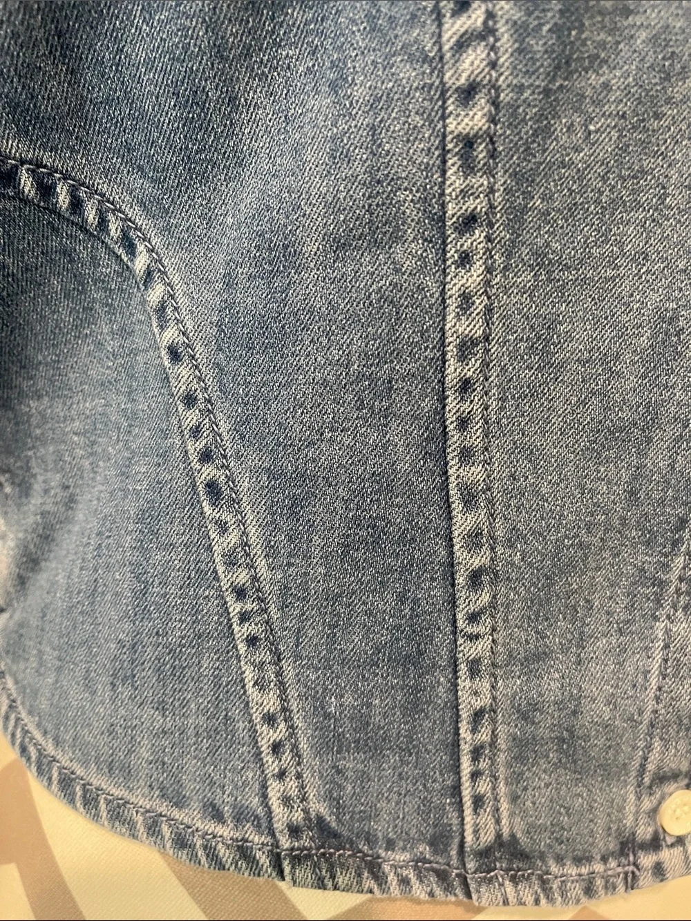 FRAME Denim Cropped Cotton Shirt in Shoreline Wash Size M