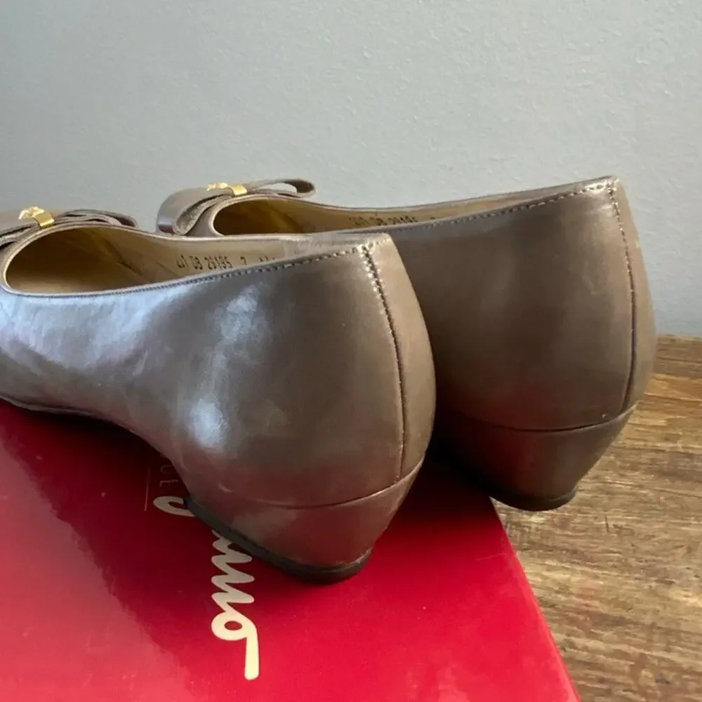 Salvatore Ferragamo polish used overall