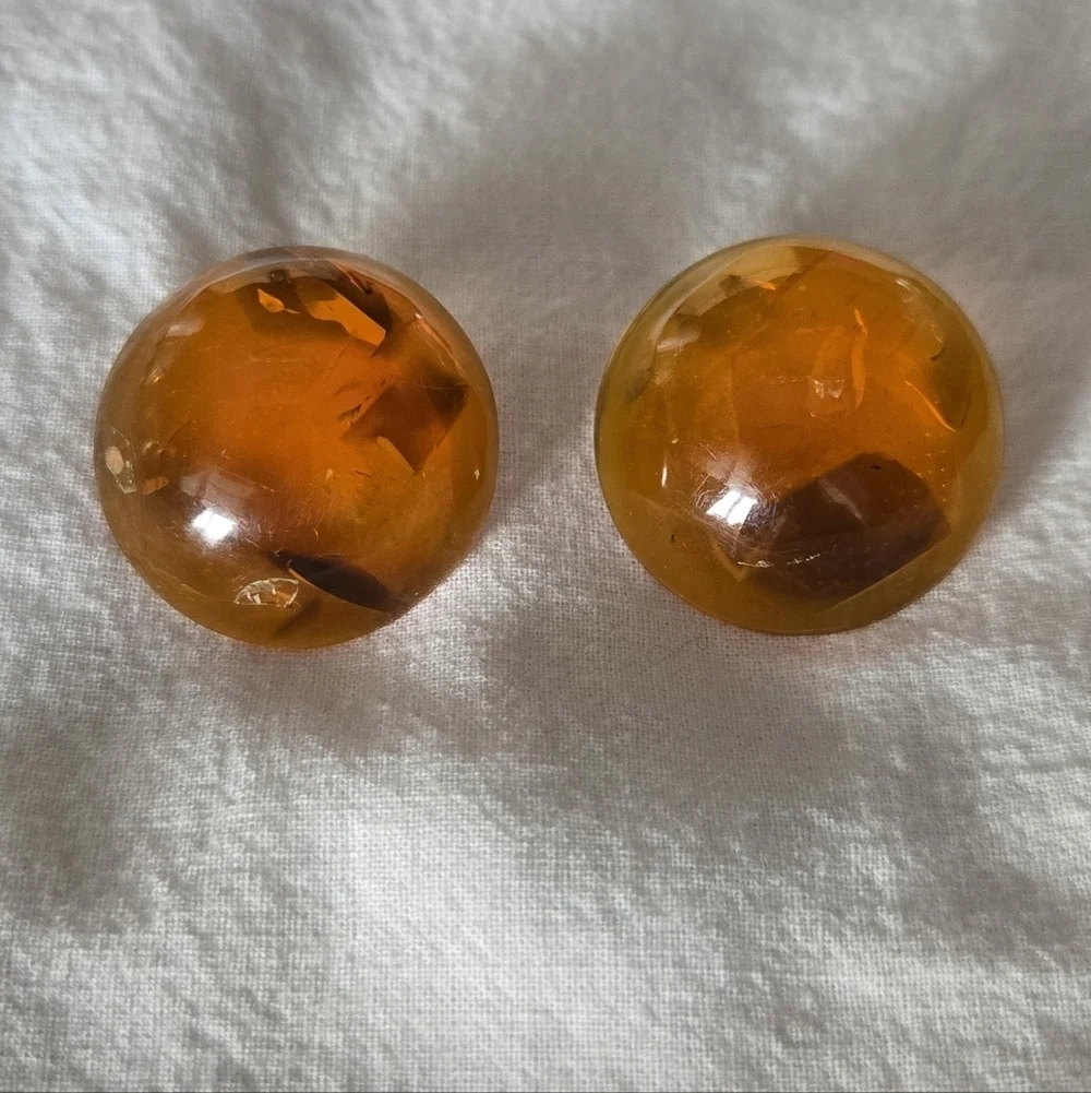 Vintage elegant amber