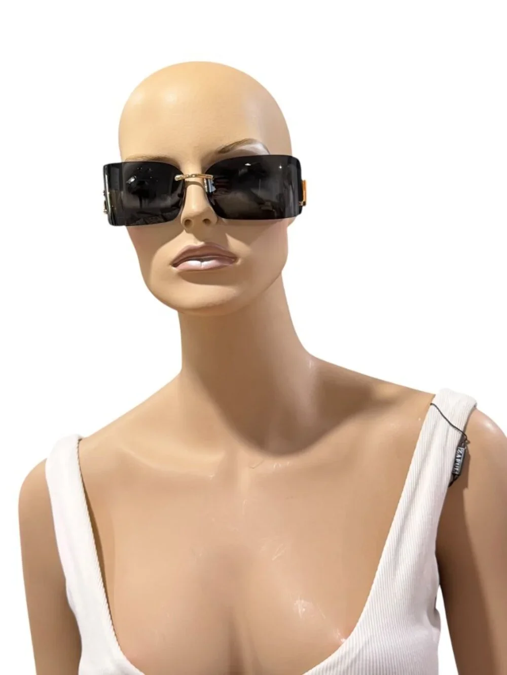 Dolce & Gabbana excellent they