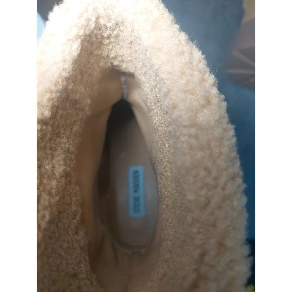 Steve Madden nice suede