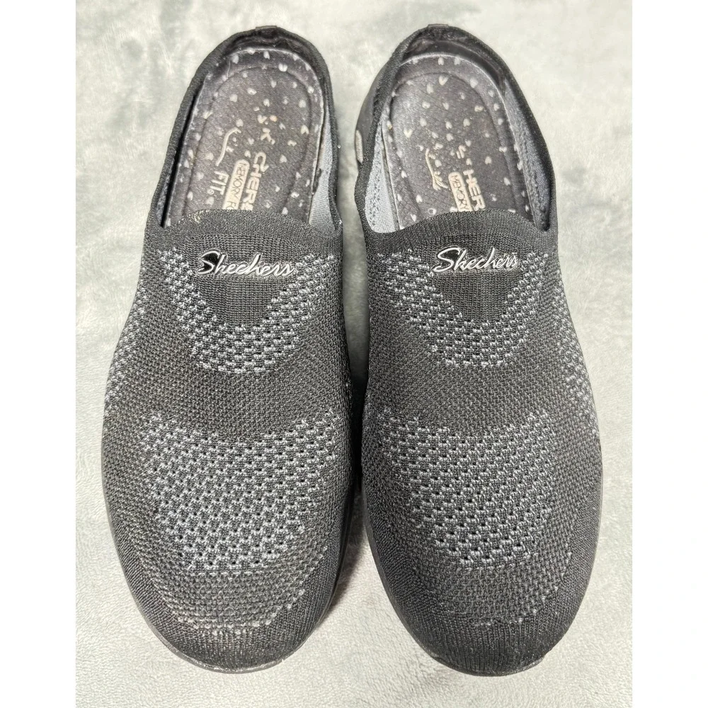 Skechers Go Walk Womens 9 Black Slip On Sneakers Knit Memory Foam