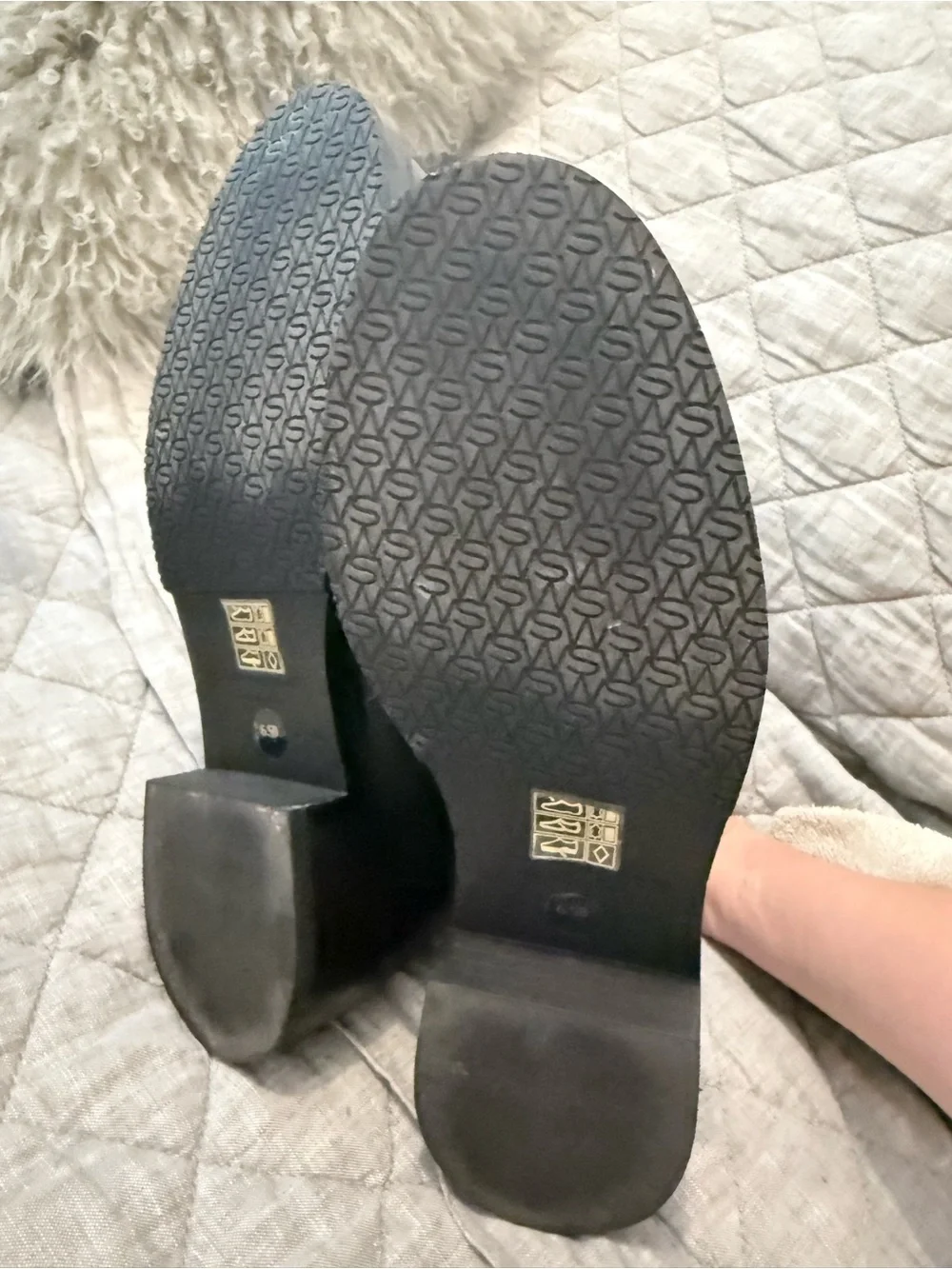 Stuart Weitzman smooth black