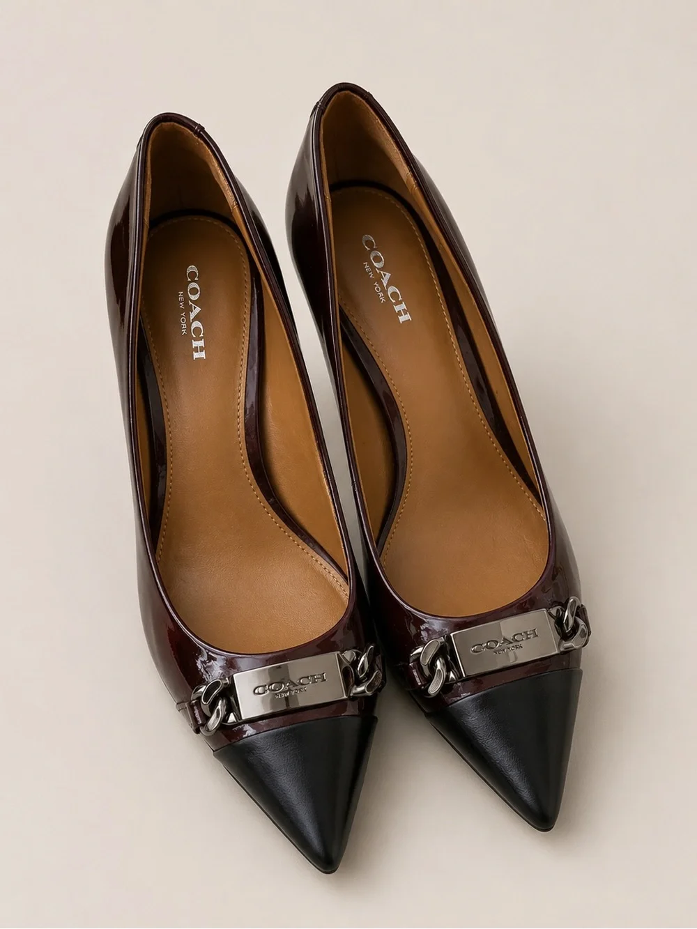 Coach sleek pumps