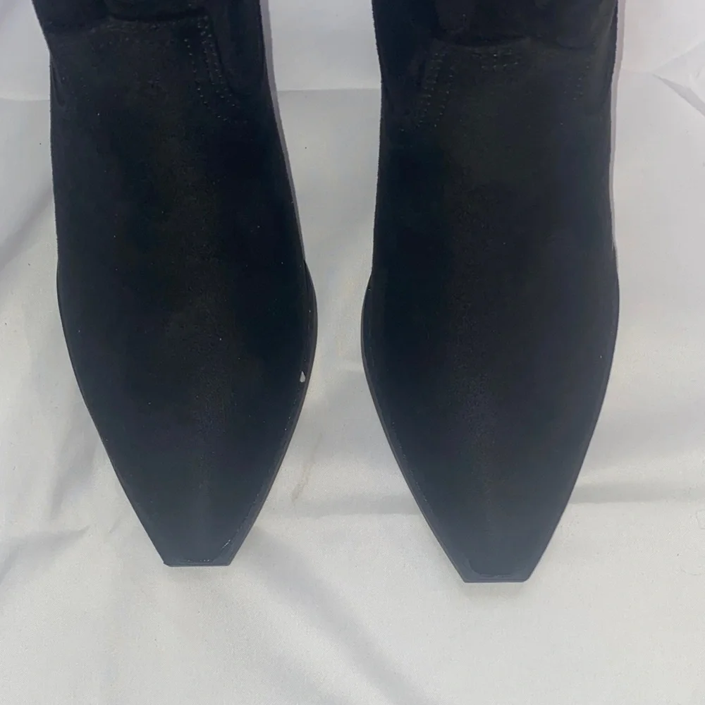 Journee Collection uppers high all