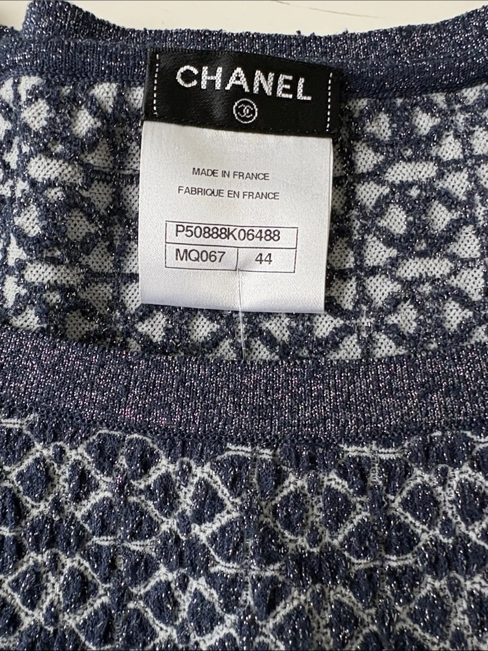 CHANEL elegant navy