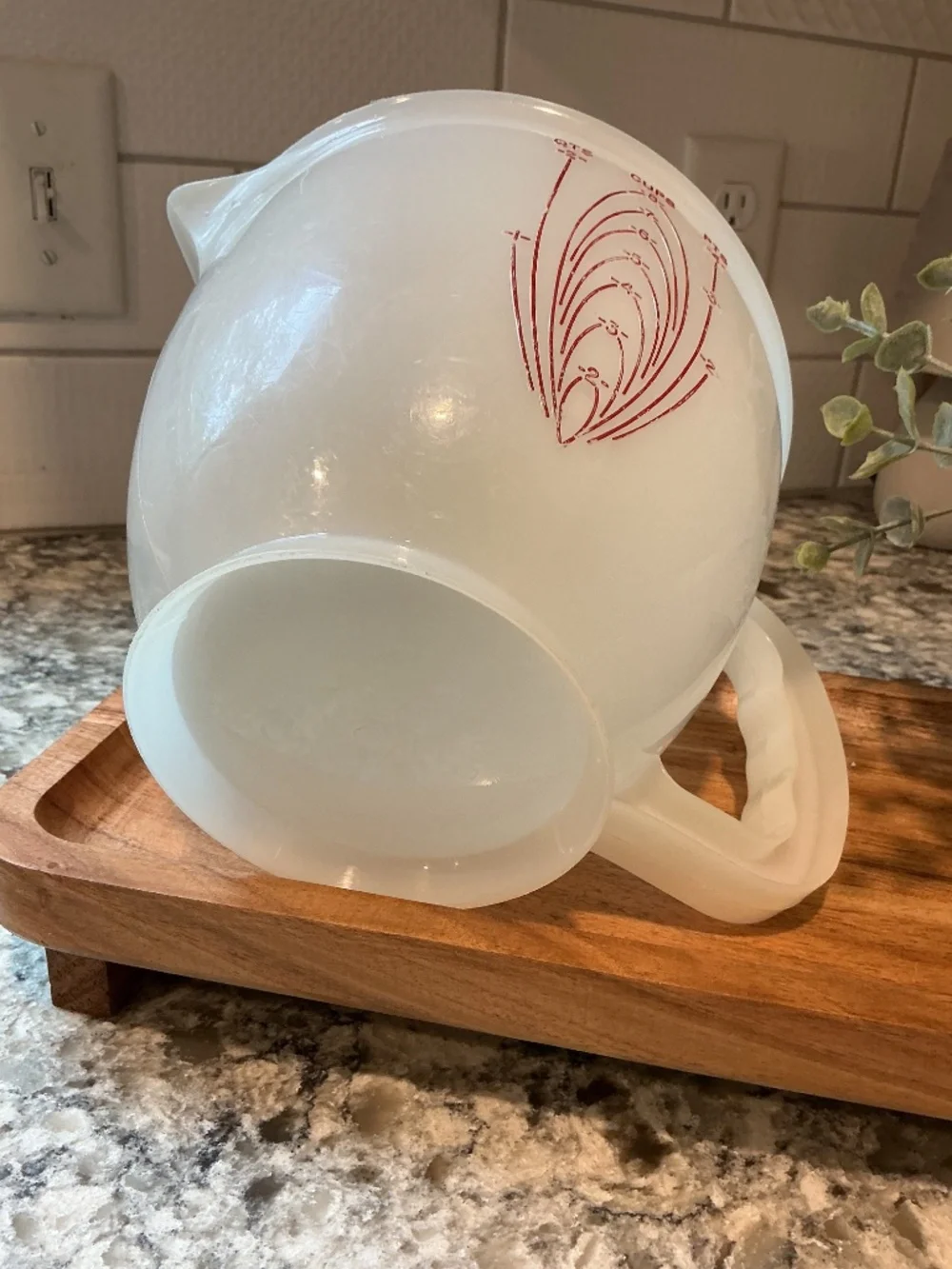 Tupperware vintage white