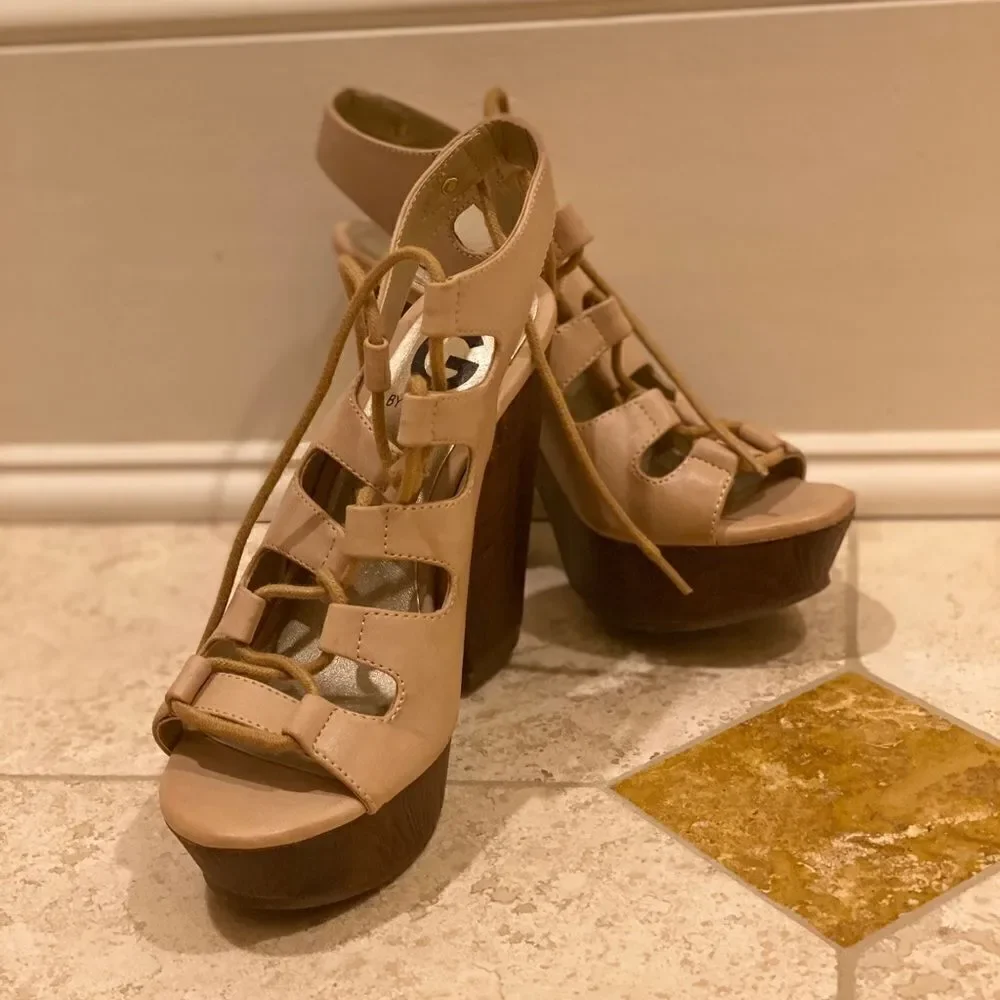 Brand New Guess Lace Up Wooden Heels