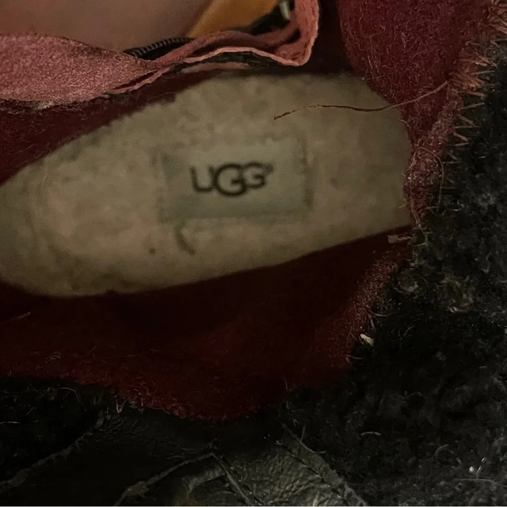 UGG simmens brushed