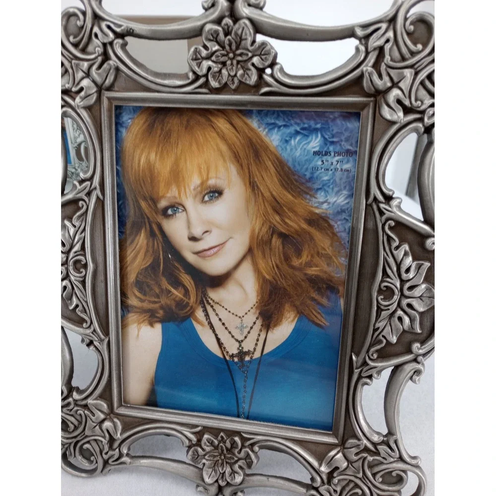 Reba photo frames