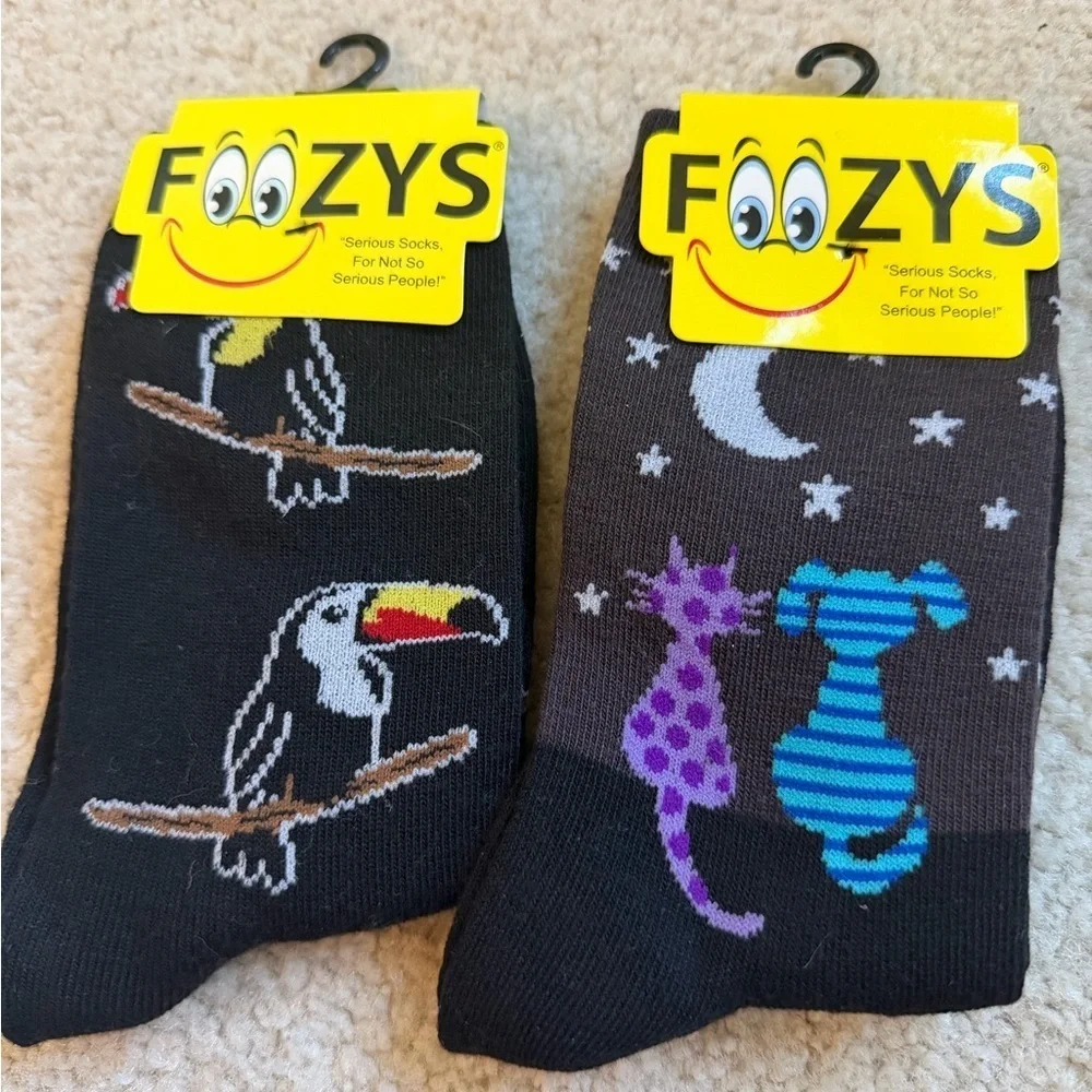 🩷 3/$18 Foozy’s Novelty Socks tropical toucan night cats dogs animal socks