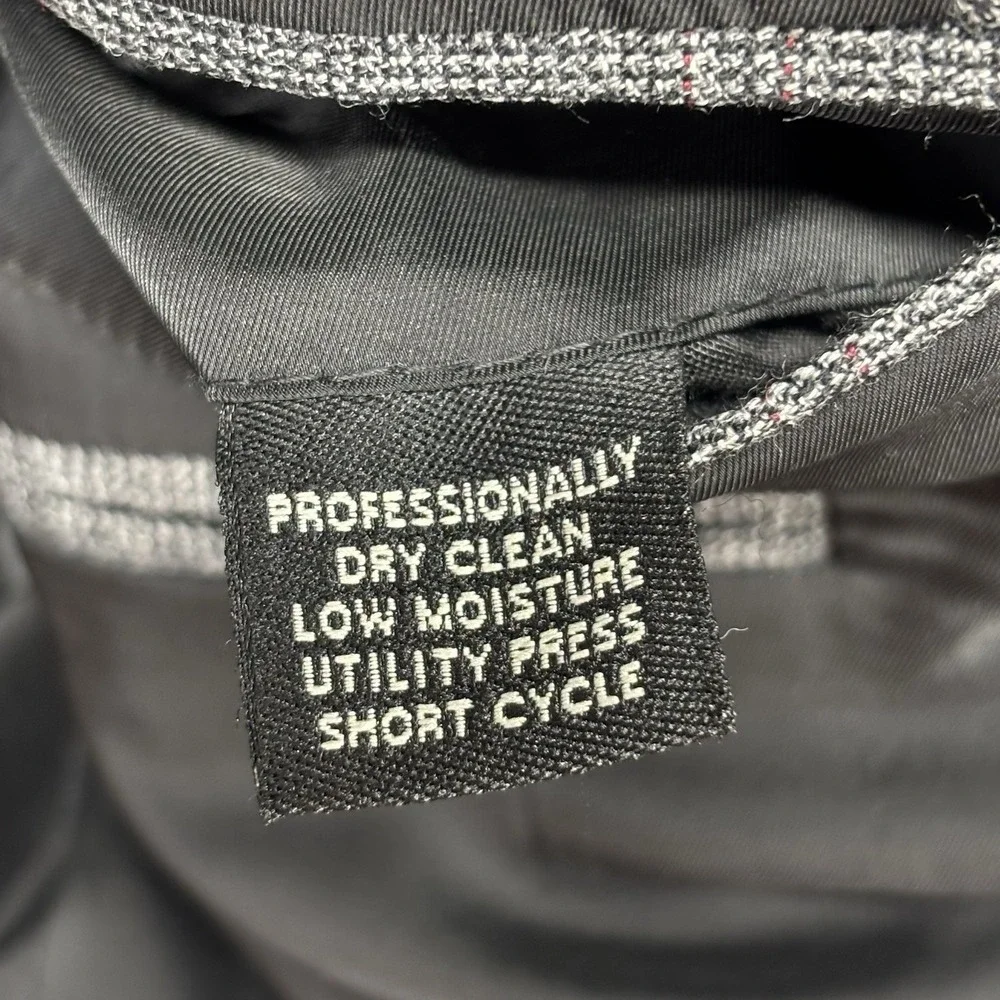 Jos. A. Bank preowned button