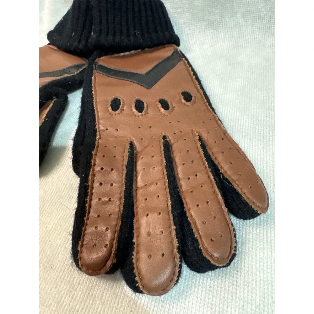 Aris ladies knit