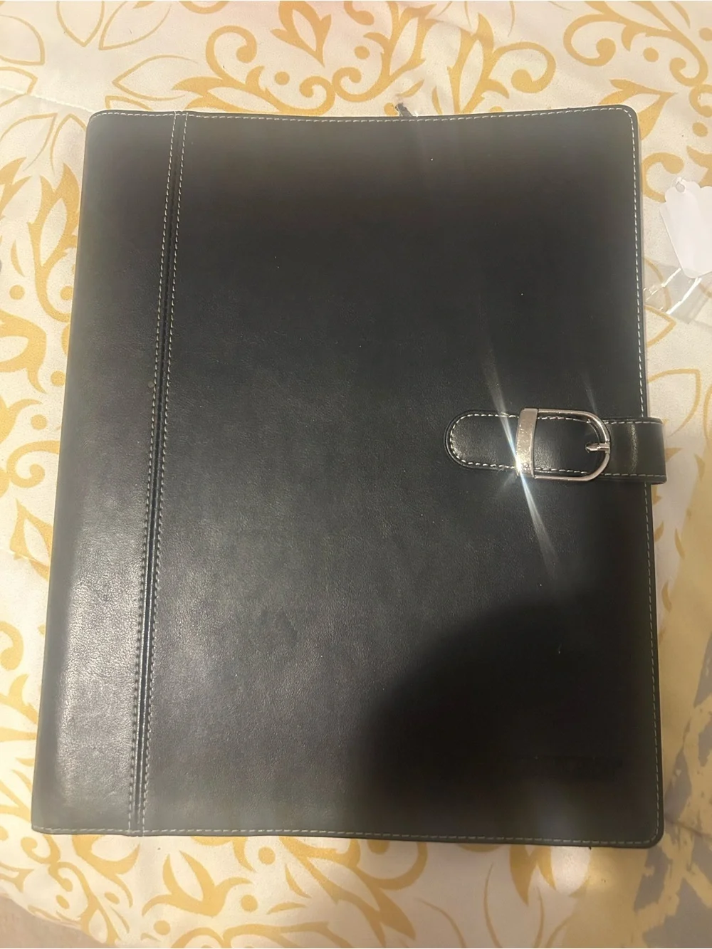 At-a-glance sleek black