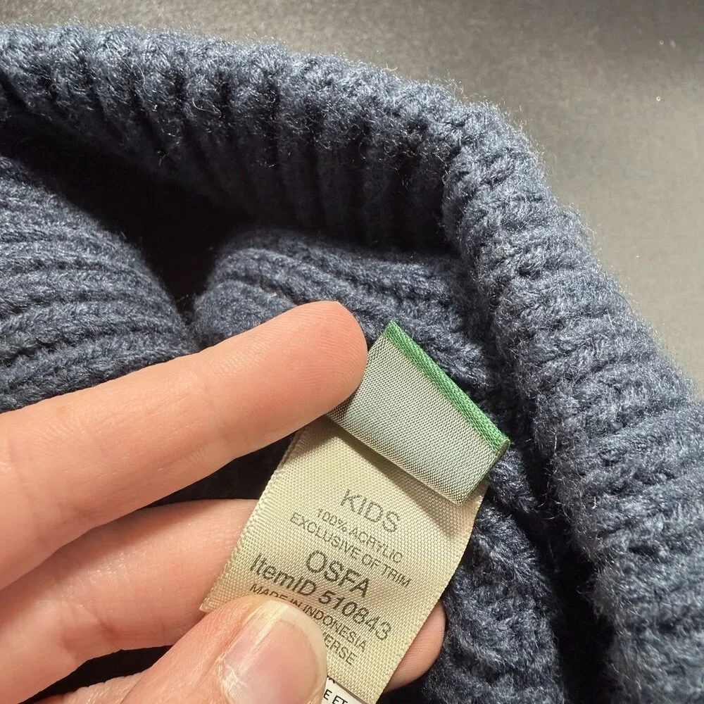 L.L. Bean knit pull osfa