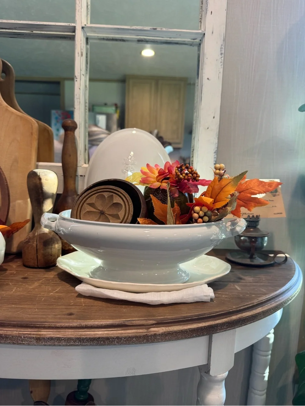 N/A beautiful antique