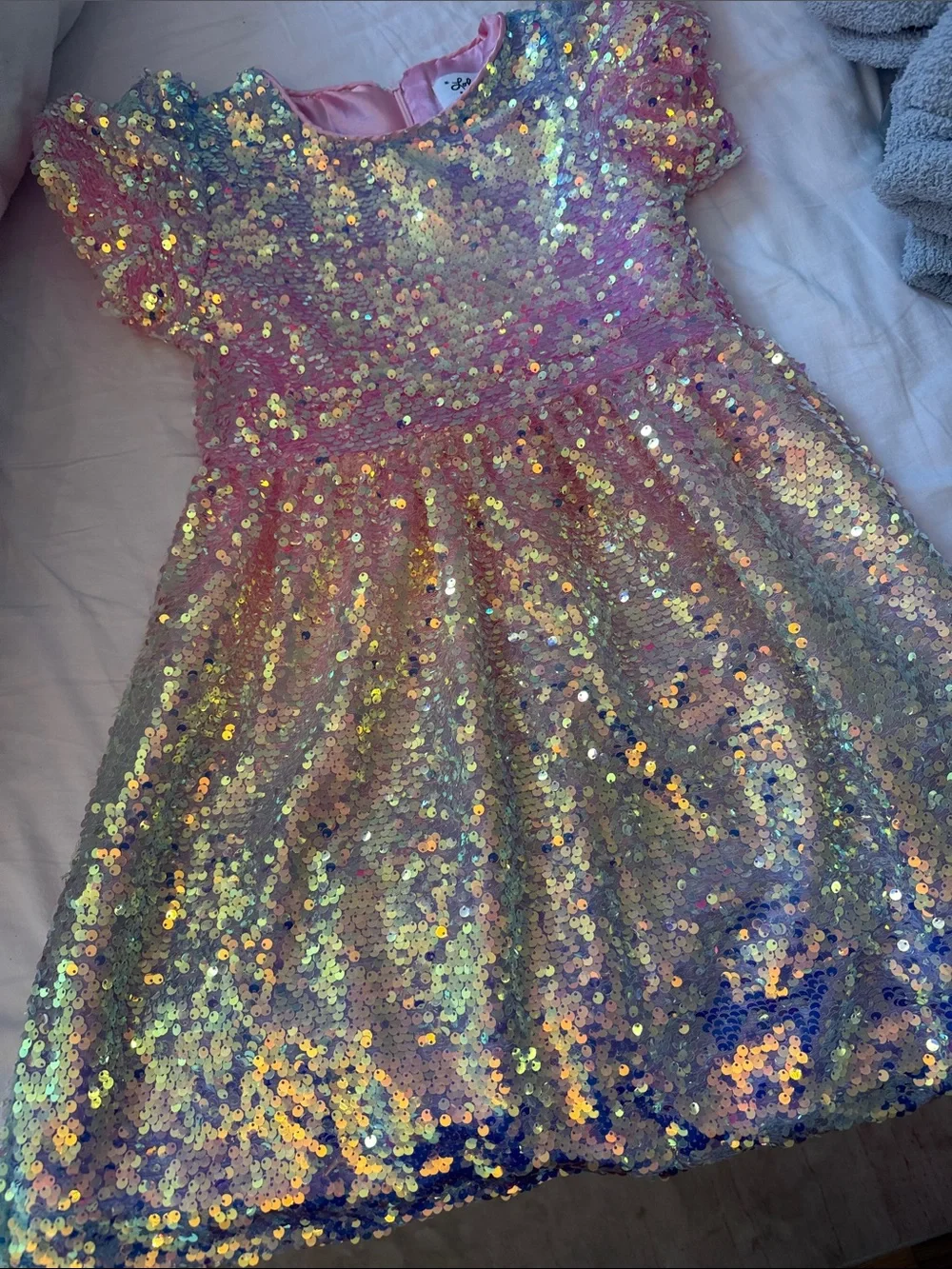 Lola + The Boys shimmering iridescent