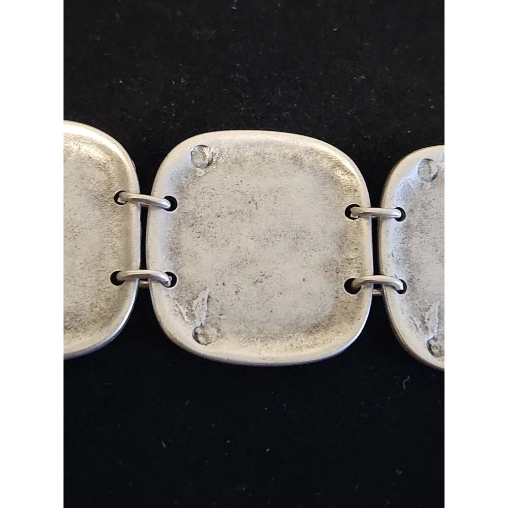 Unbranded jewelry tone