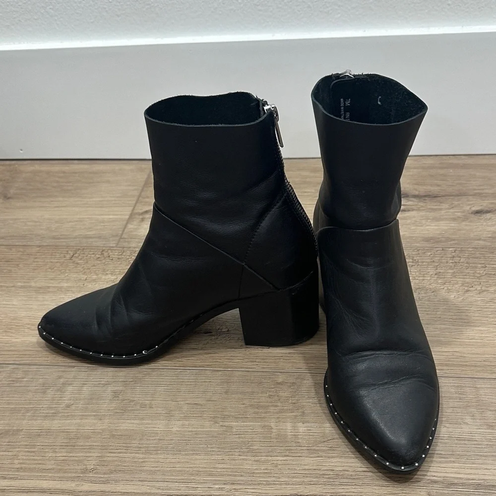 Treasure & Bond good used