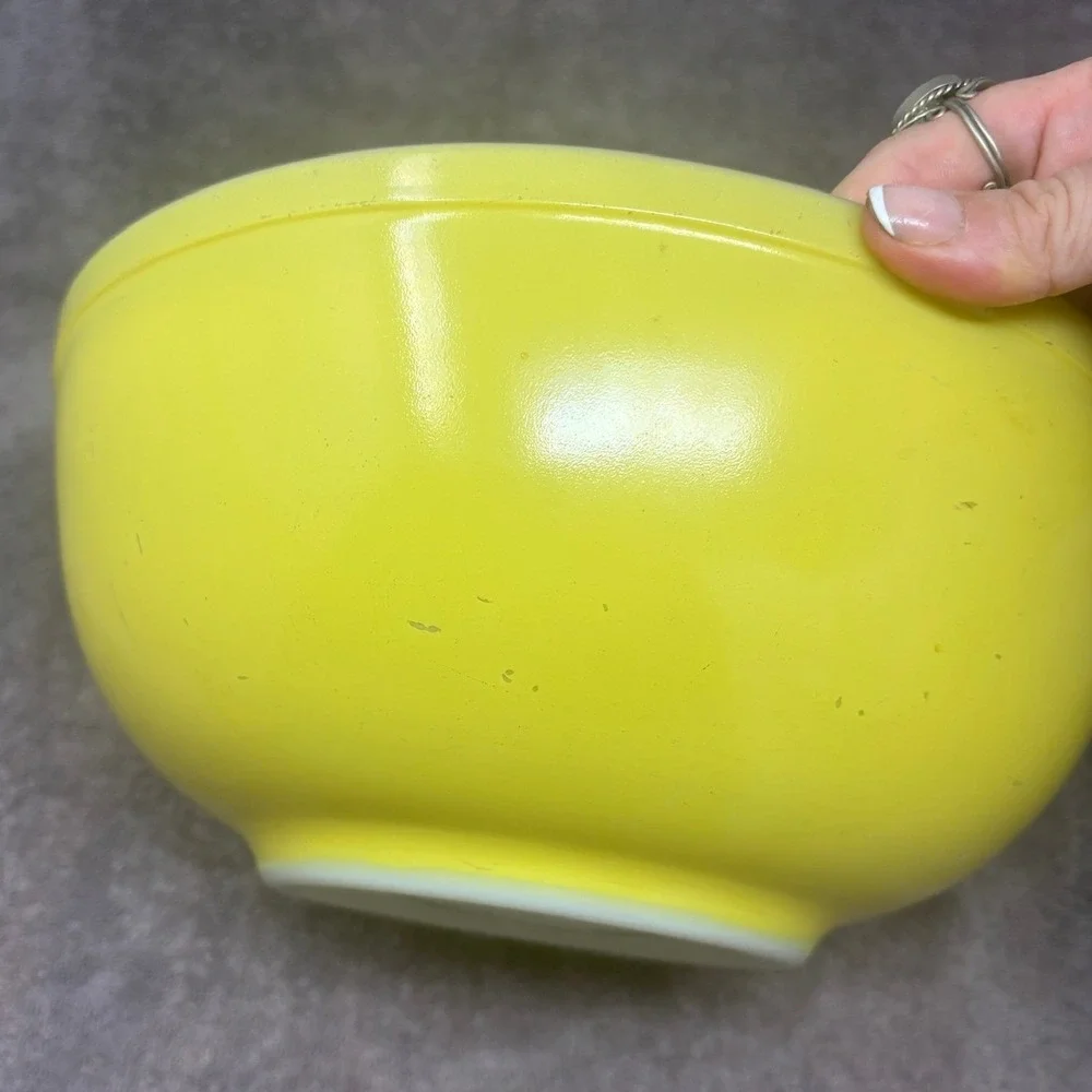 Pyrex vintage 1940s