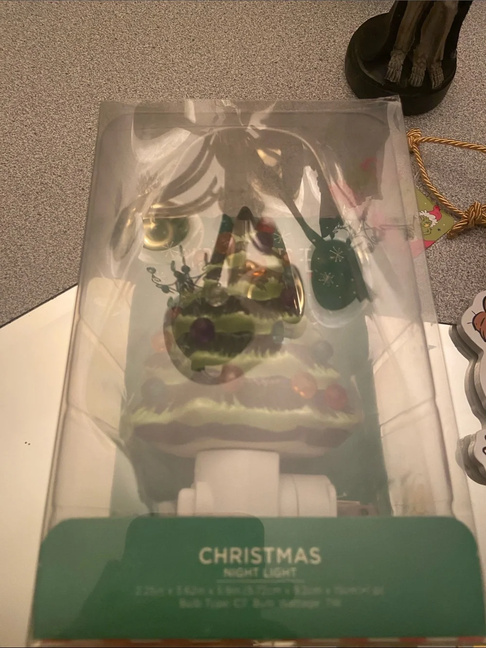 N/A holiday tree
