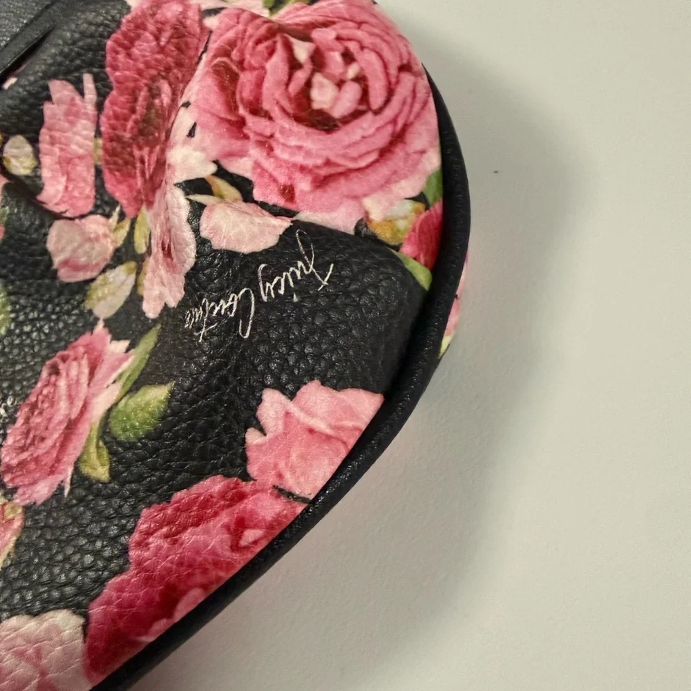 Juicy Couture new without
