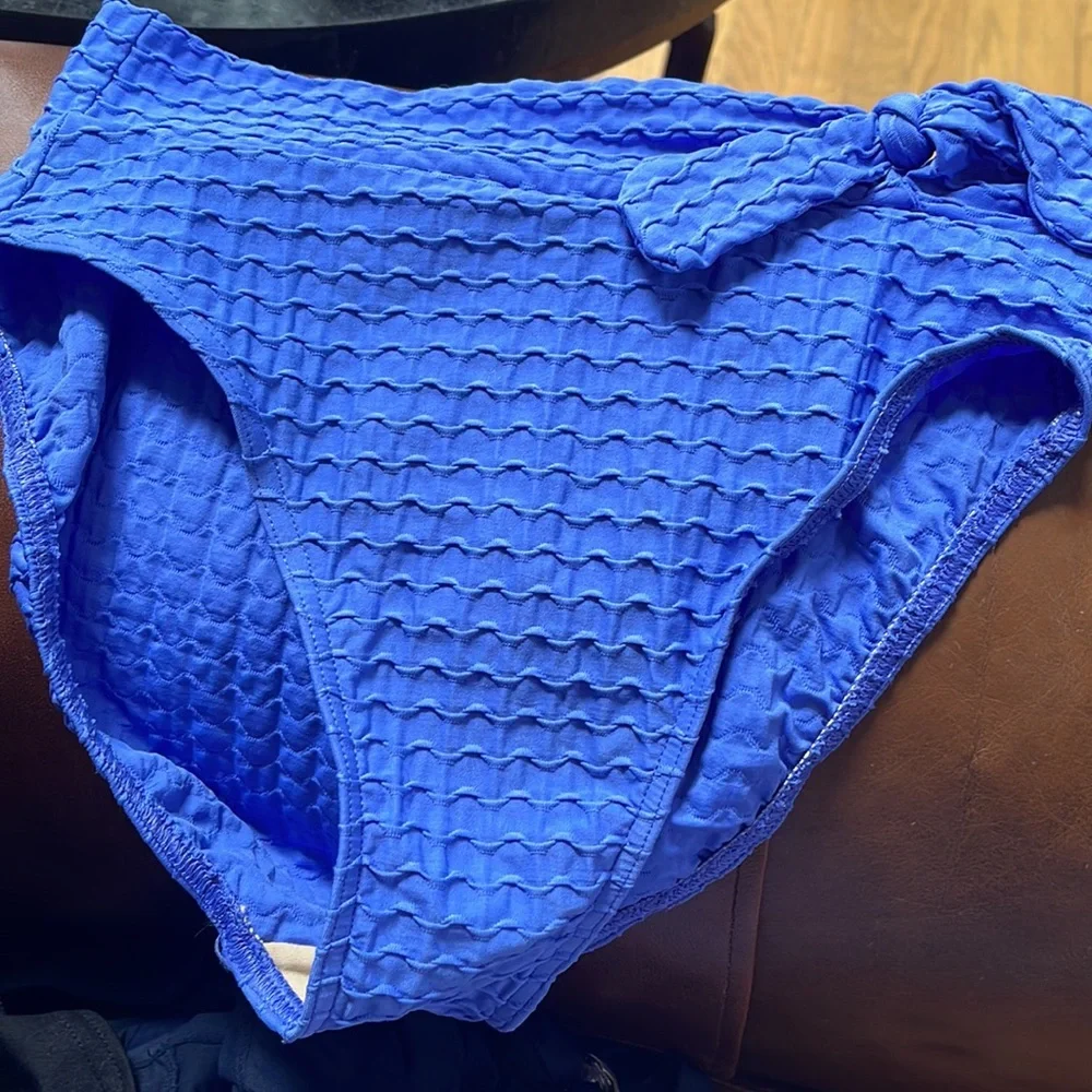 Body ID colors match
