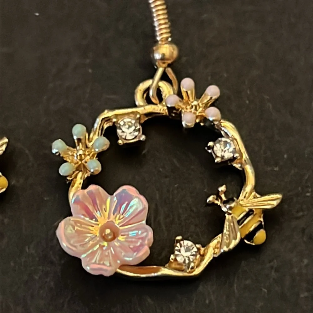 Bee Flower Drop Earrings
