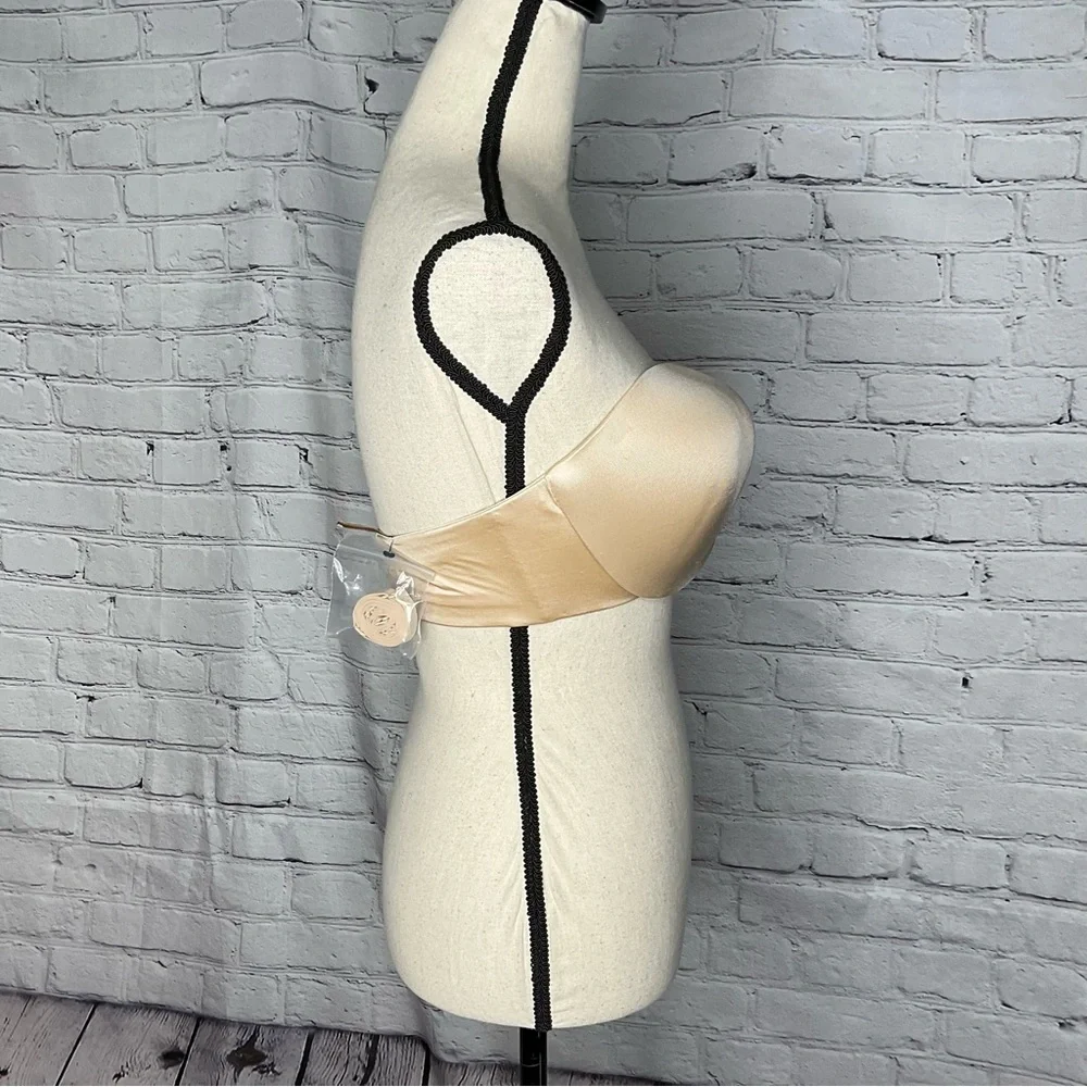 Maidenform nude strapless