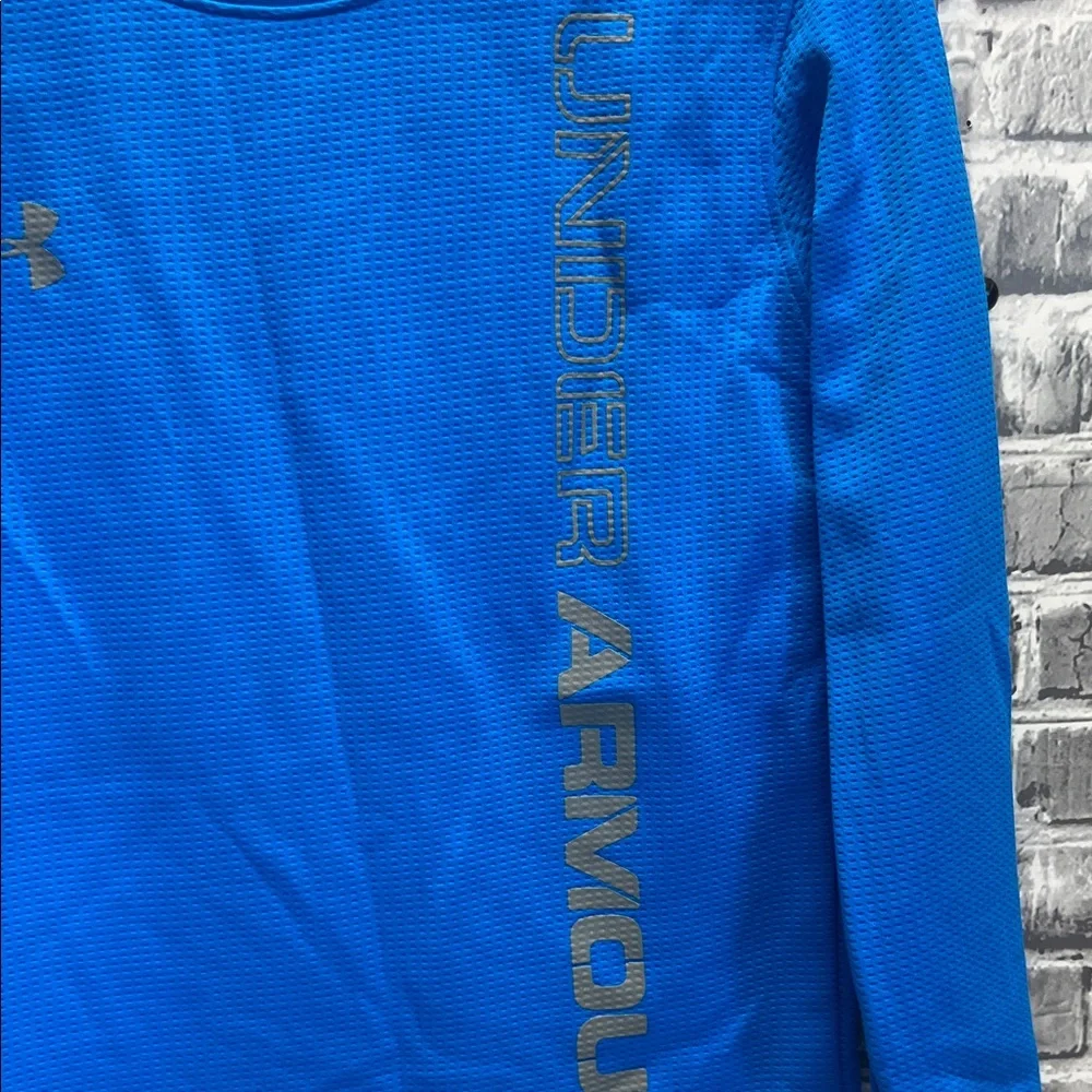 Under Armour vibrant royal