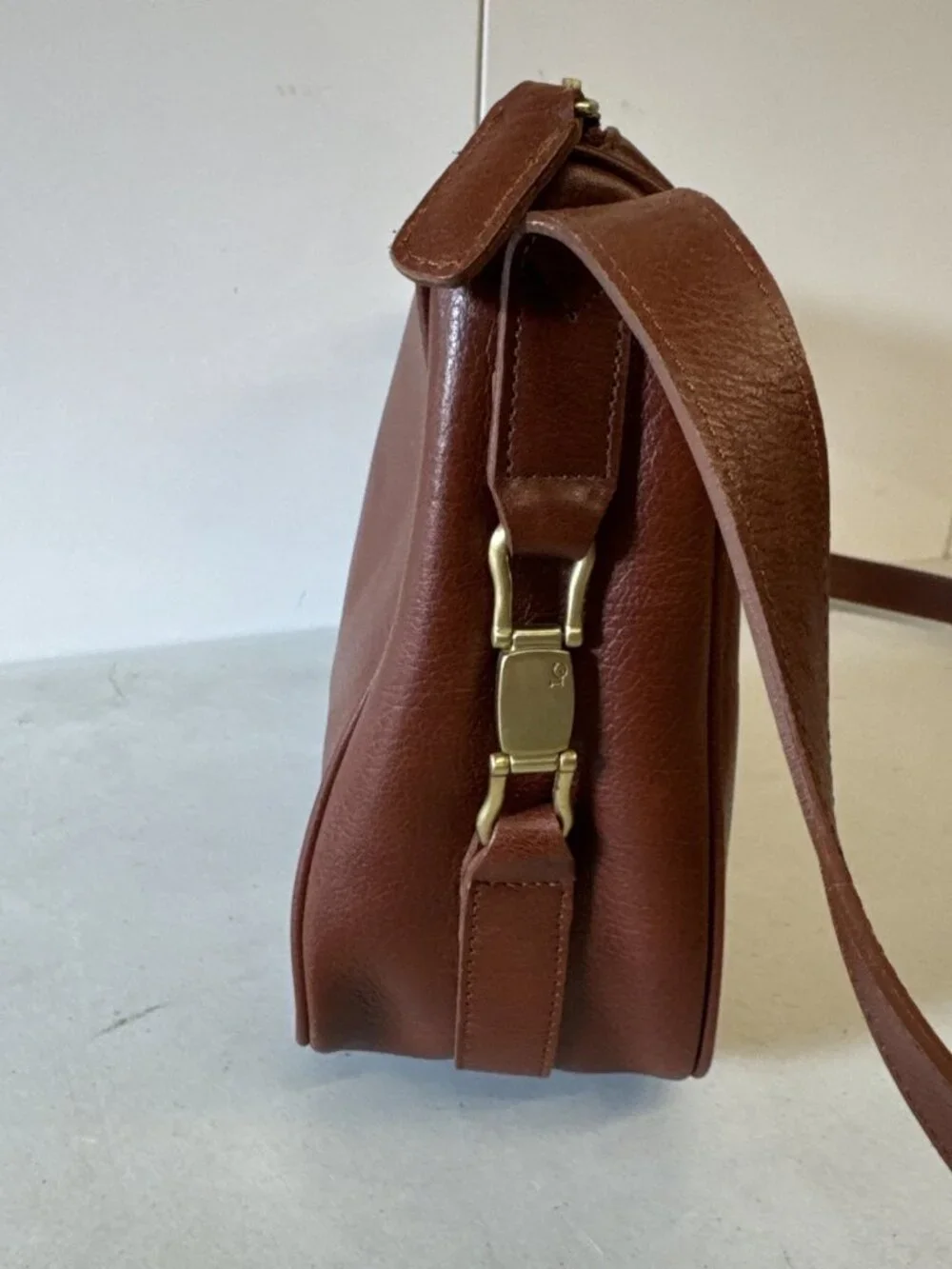 Liz Claiborne leather co