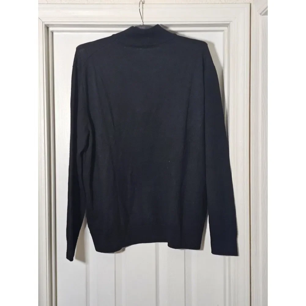 UNTUCKit this sweater