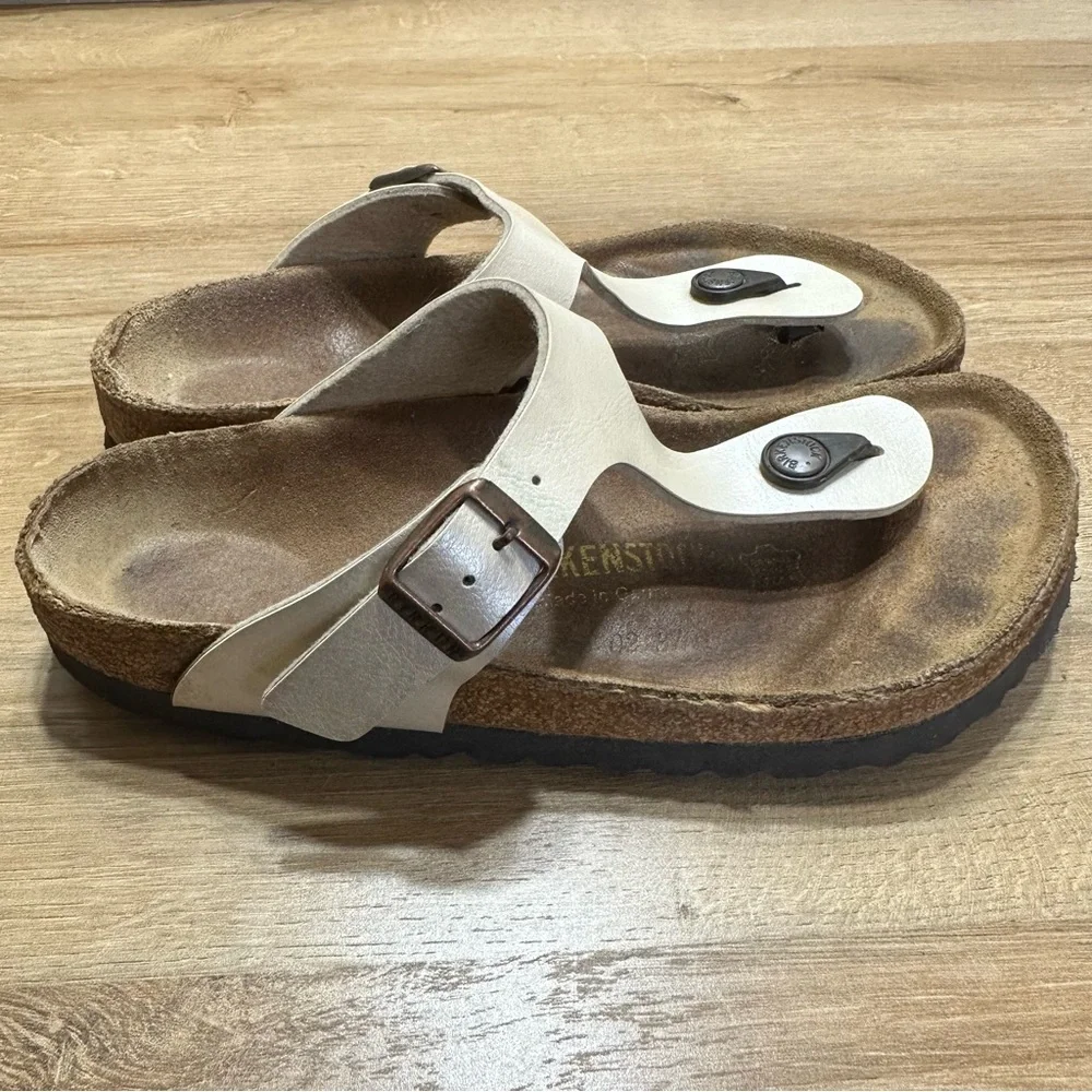 Birkenstock pearlized cream