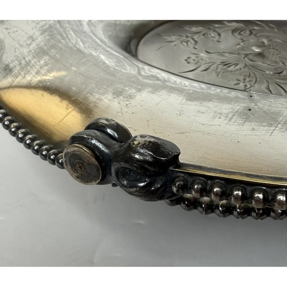 Barbour Silver Co dish features