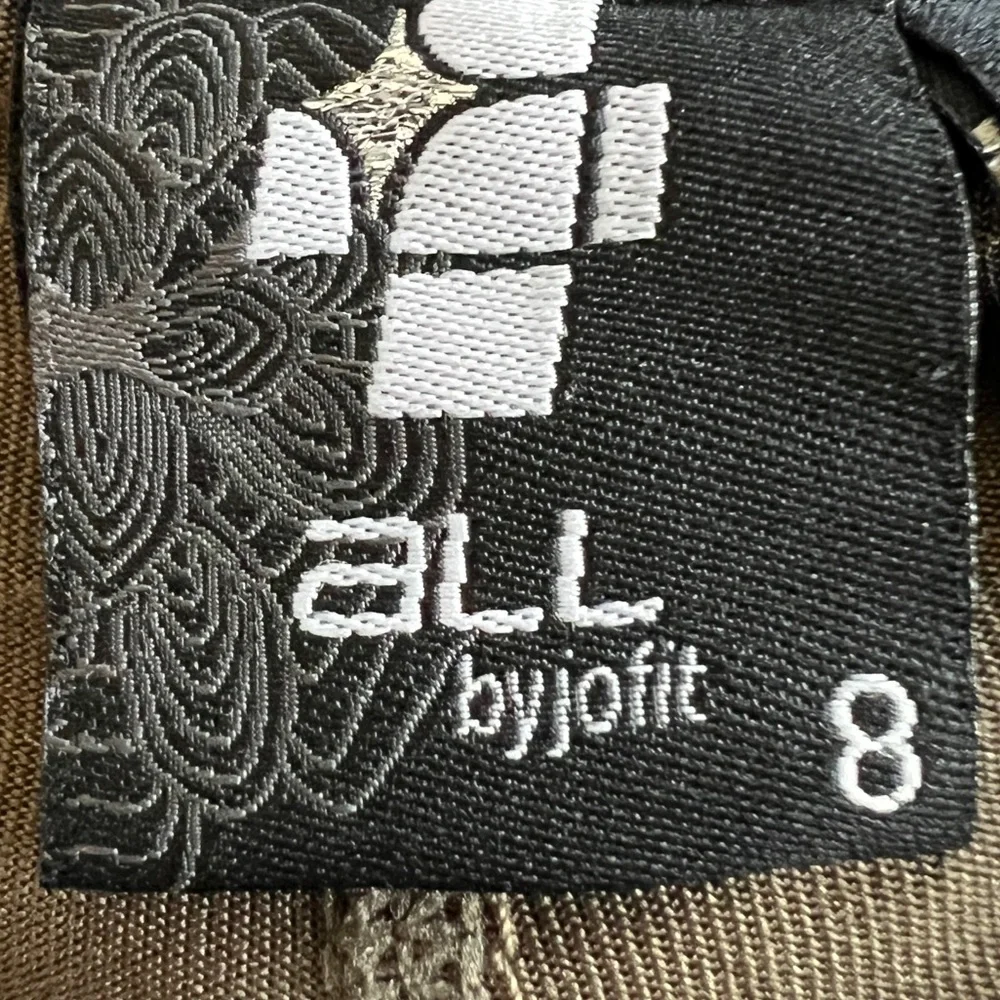 Jofit excellent signature