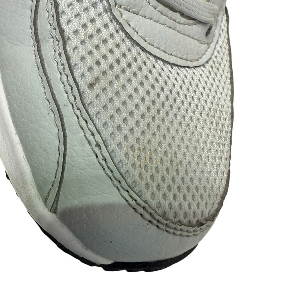 Nike couple light