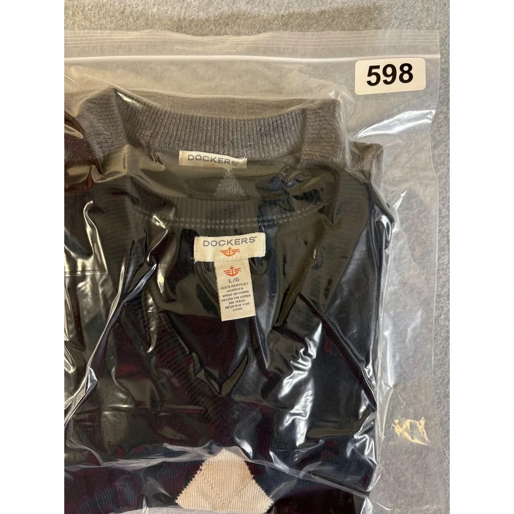 Dockers sleeveless sweater