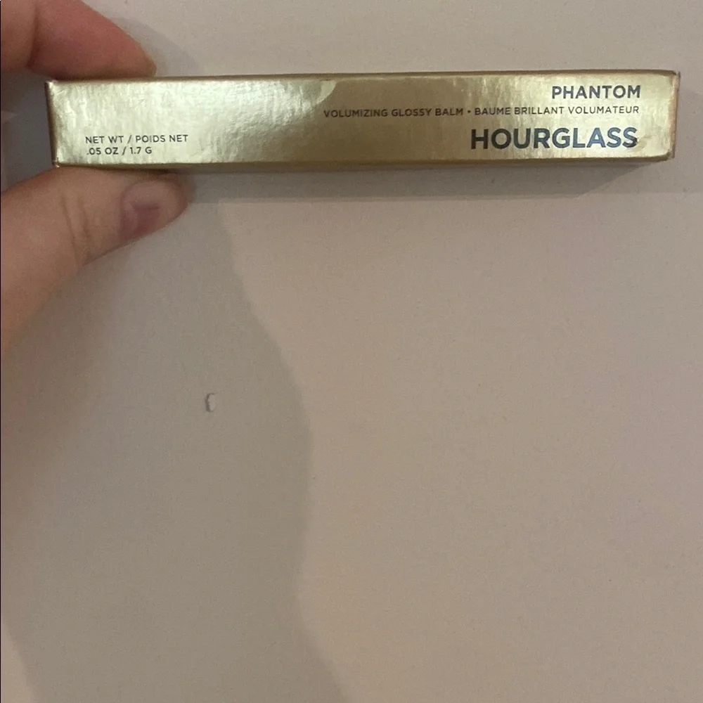 Hourglass phantom volumizing