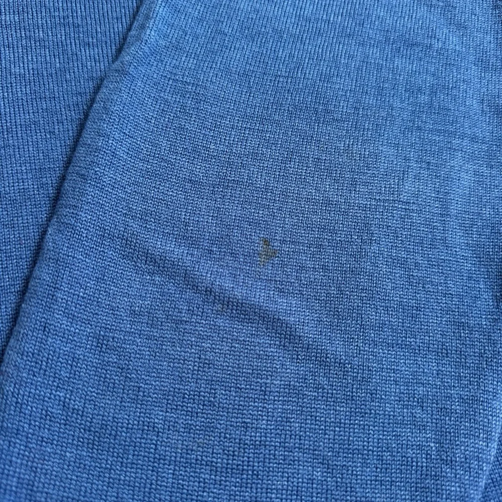 Pure New Wool Lambswool Sweater Men's Sz M Blue Edinburgh Woollen Mill V-Neck