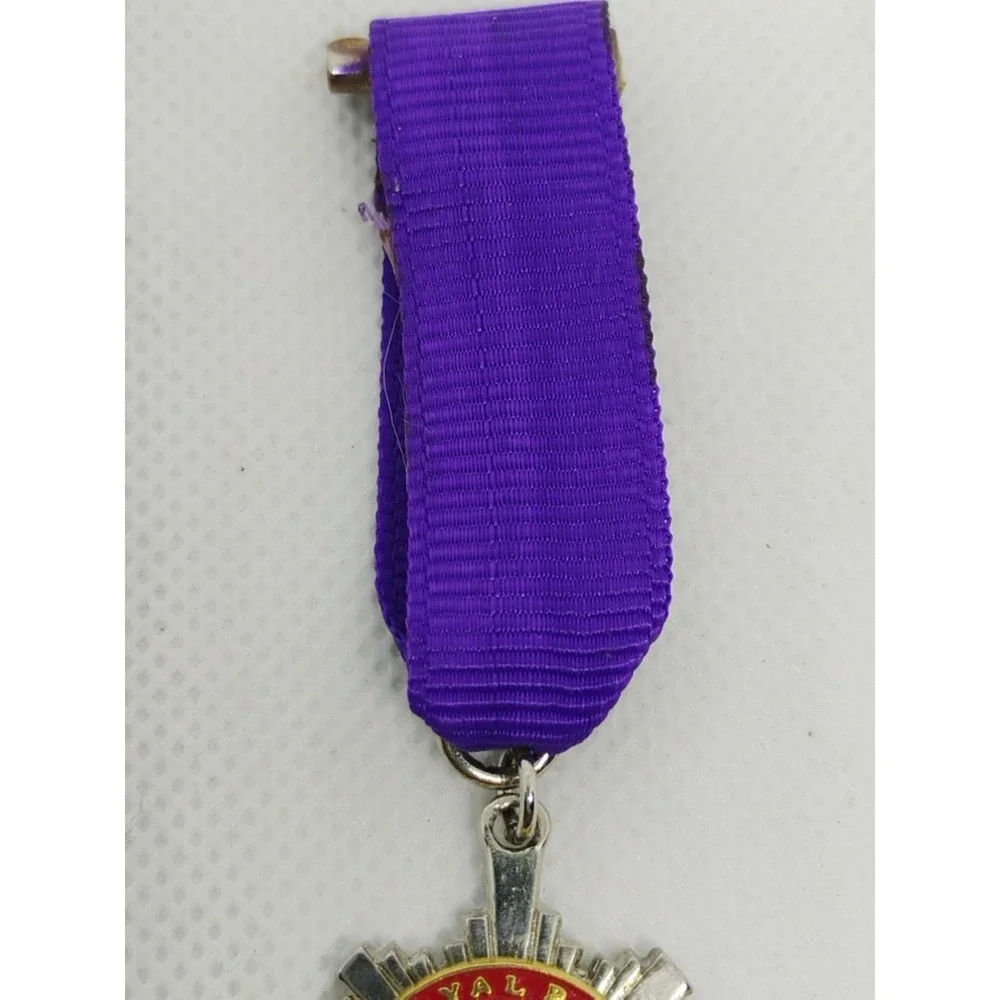 Under Royal Patronage HRP Historical Royal Palaces Medal Ribbon‎ Pin Uniform