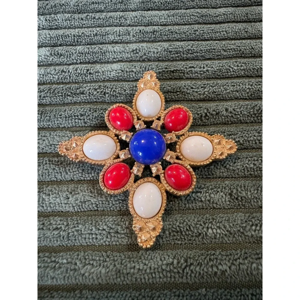 Sarah Coventry Brooch Gold‎ Tone Red White Blue Cabochon Vintage Costume Jewelry