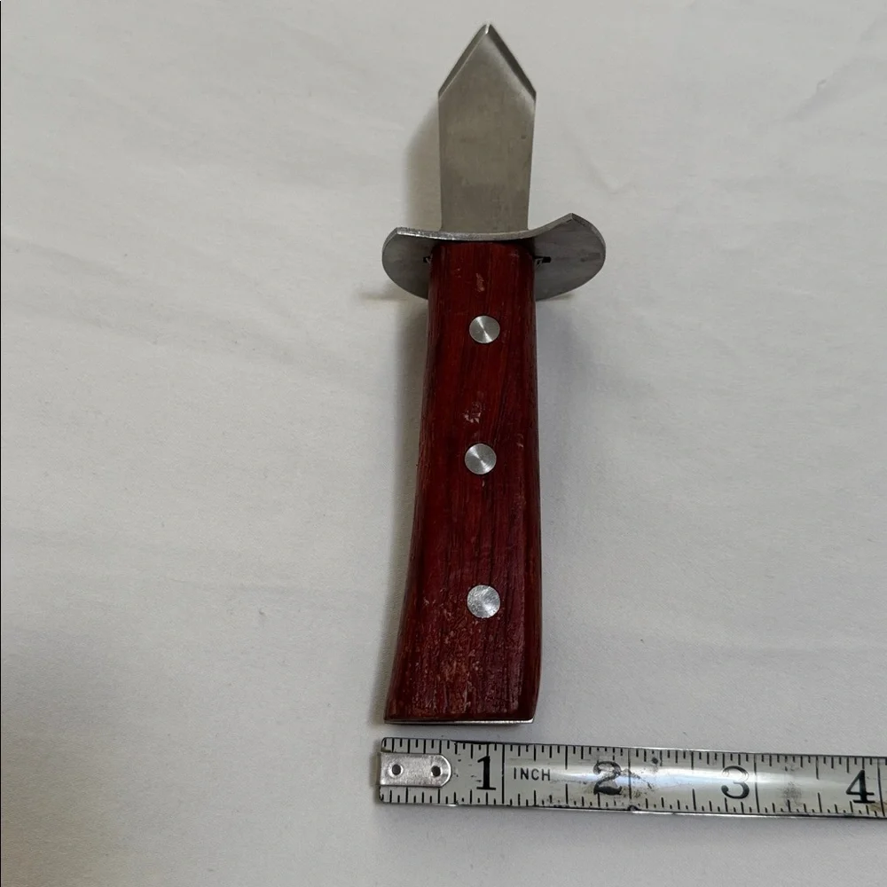 N/A oyster dagger