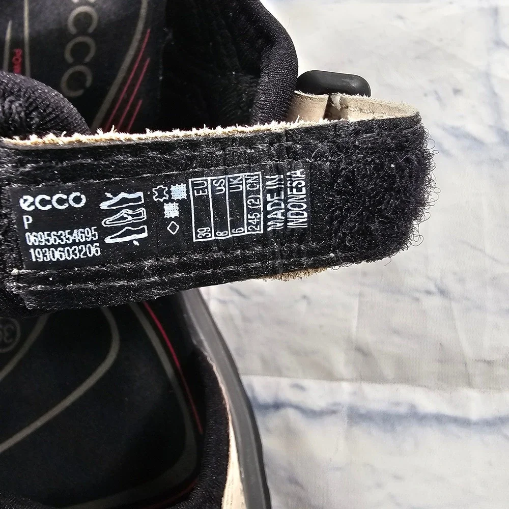 ECCO Offroad Yucatan Sport Sandals Womens 39 8 Beige Black Receptor Hiking Trail