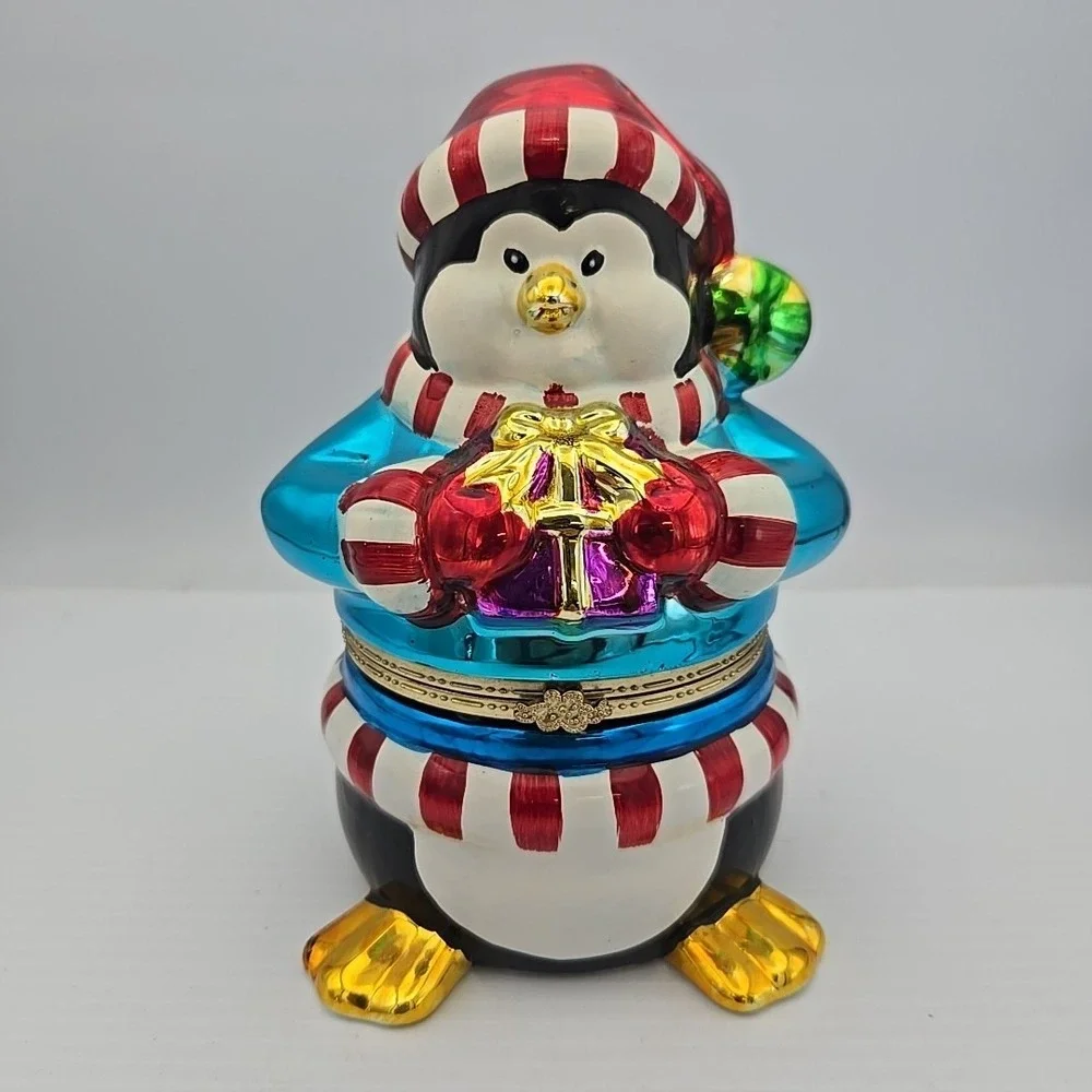 Animated Penguin Musical Box Windup Plays Joy To The‎ World Mr Christmas VTG 7
