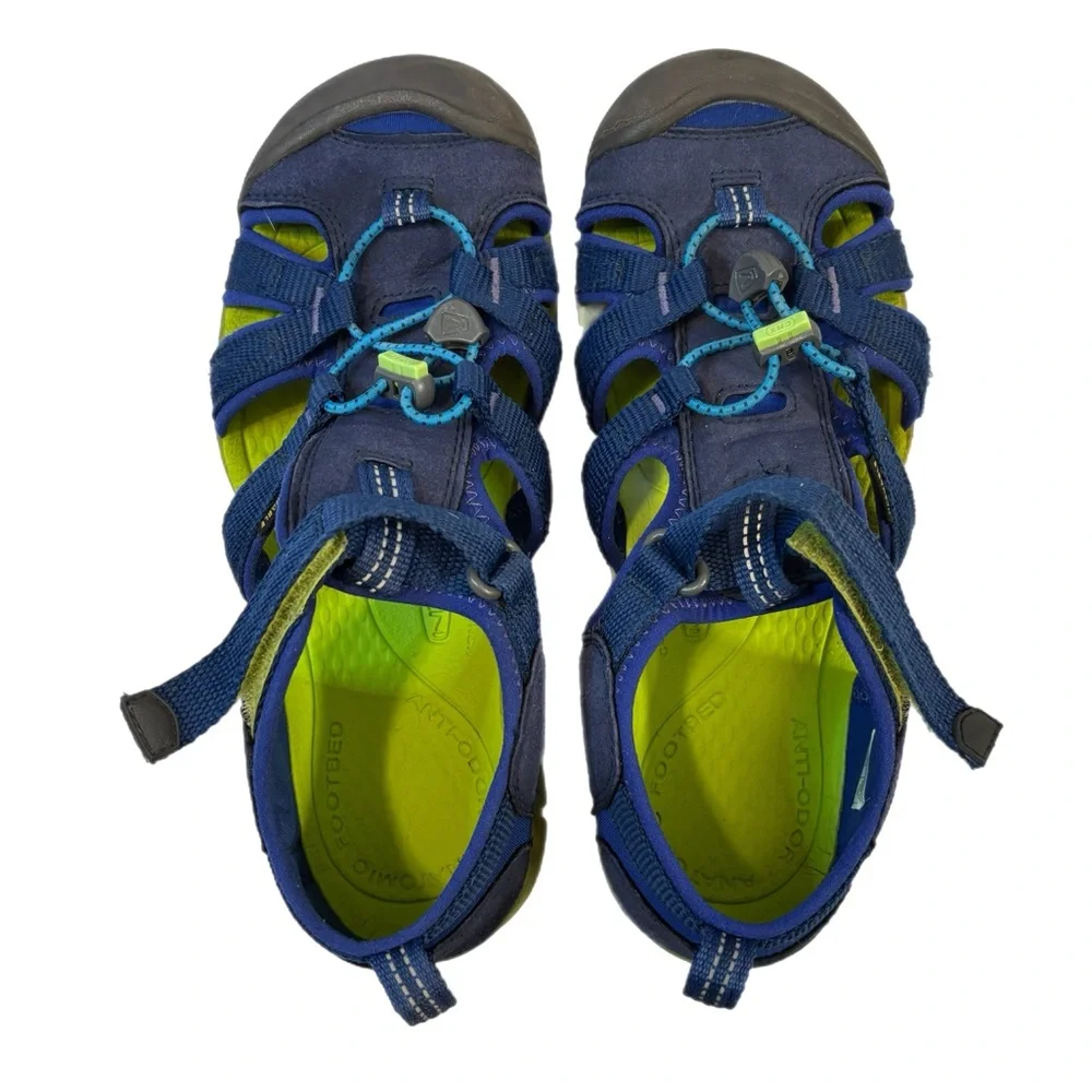 Keen closed toe