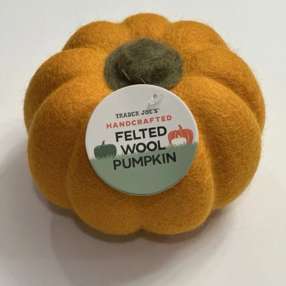 Trader JoeS set includes