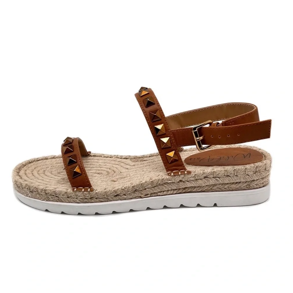 Wild Pair studded dimensional