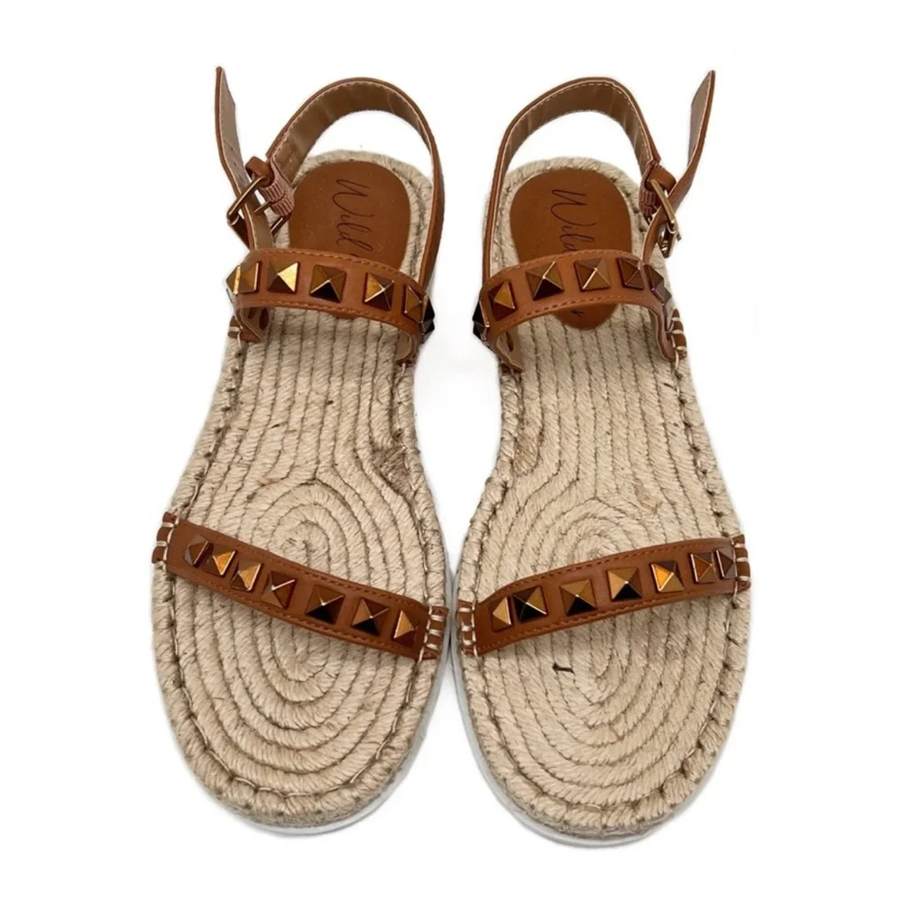 Wild Pair studded dimensional