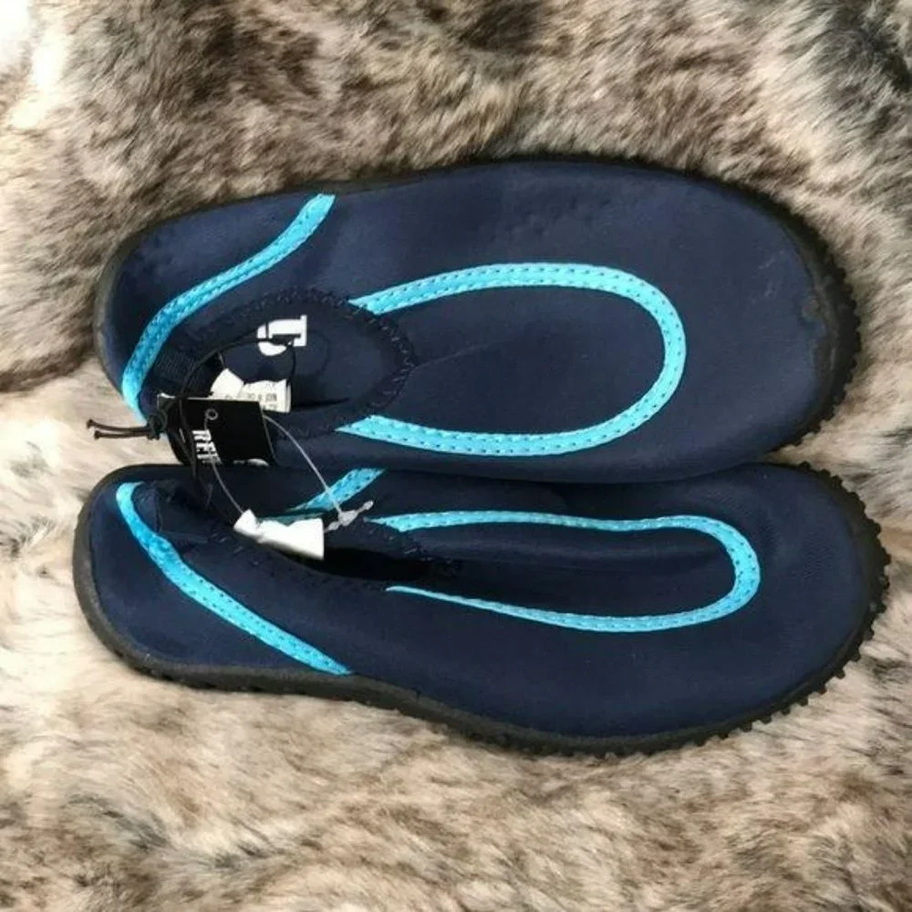 OT Revolution‎ Boys Blue sz 1 Swim Shoes